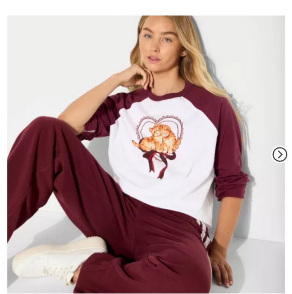 Women's Cat Graphic Raglan shirt AND matching pants
